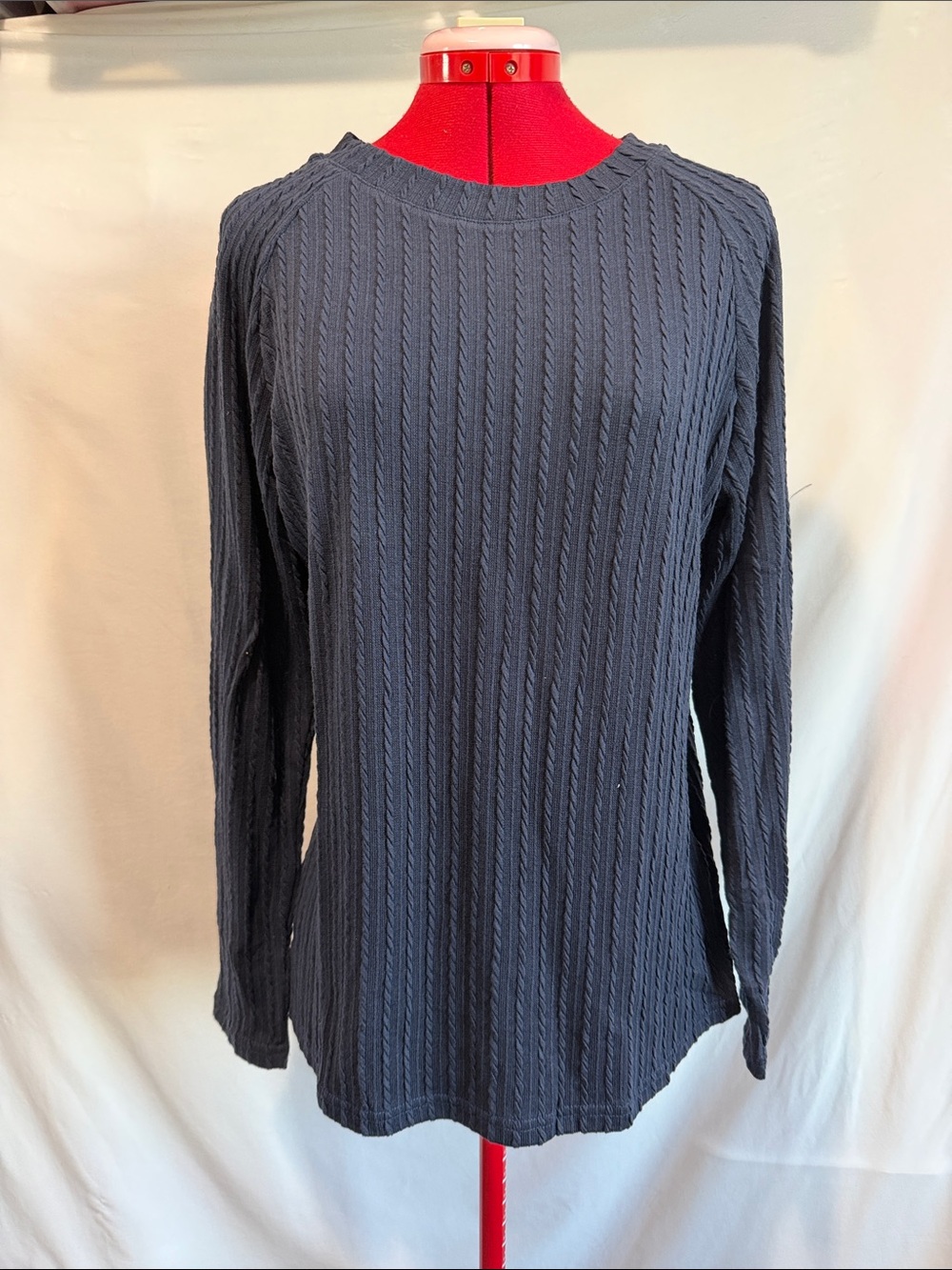 Classic Crewneck Cable Knit Sweater - Navy MM37